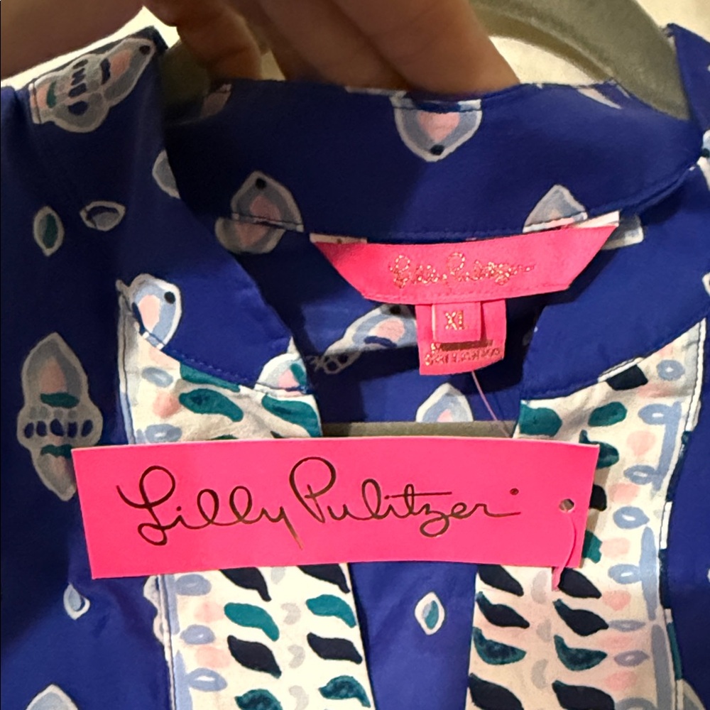 Lilly Pulitzer Silk Blend Blue/White/Pink engineered lightweight Blouse XL NEW - Picture 2 of 10